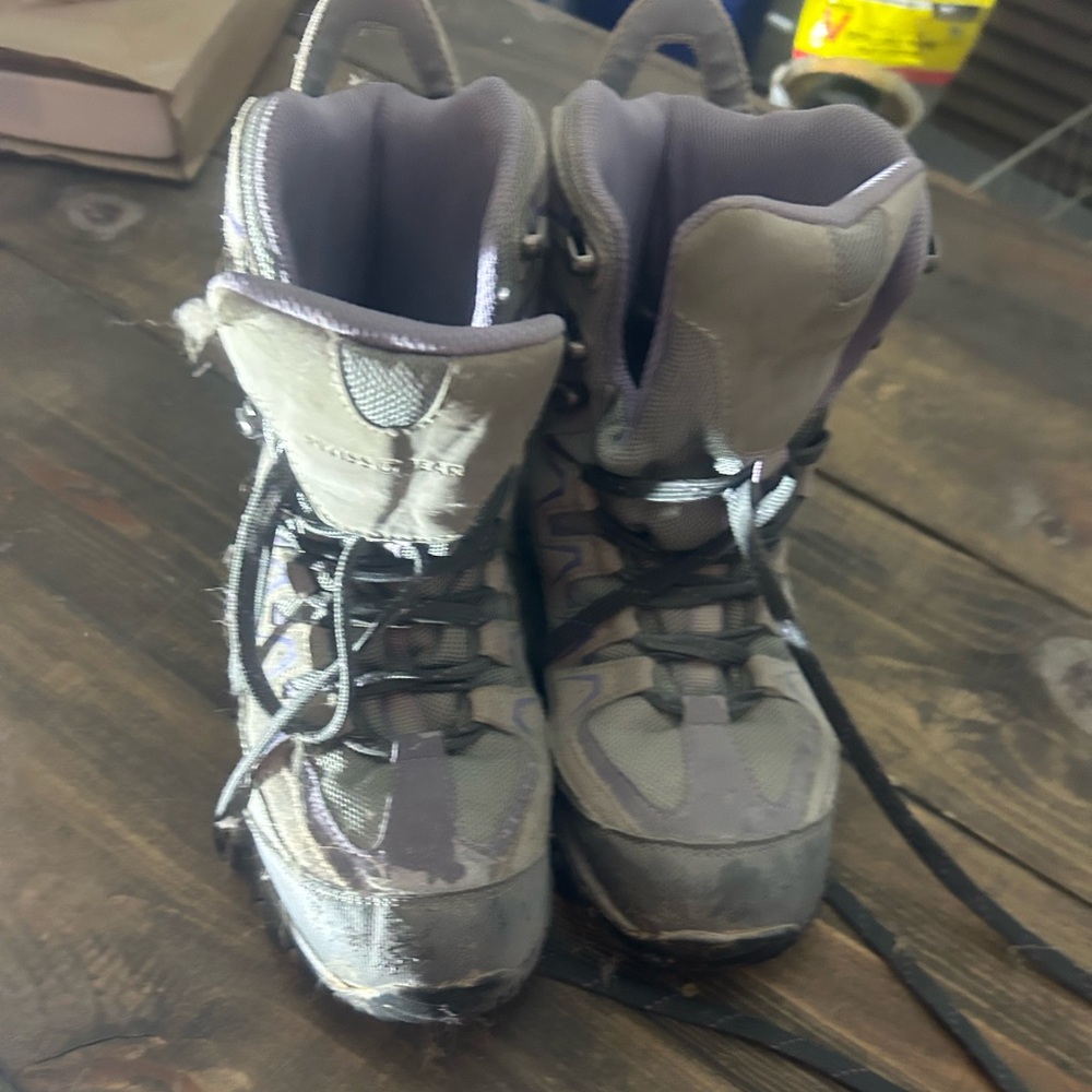 Gray and purple snow Boots